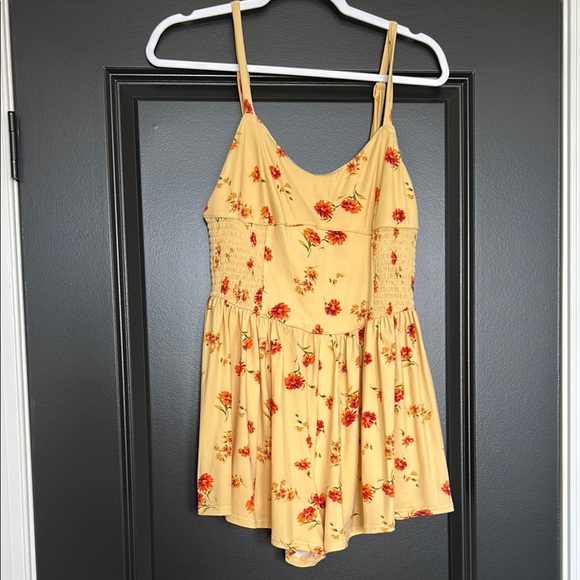 Urban Outfitters Pants - Floral Yellow Romper size Medium NWT